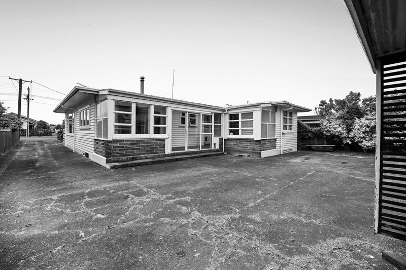 37 Disraeli Street, Hawera - Carousel 38