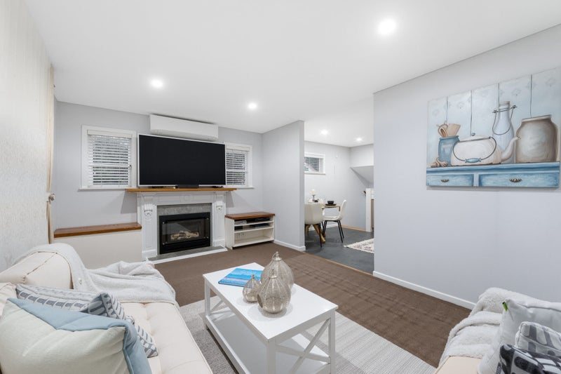 52 Woodside Road, Massey, Auckland - Carousel 2