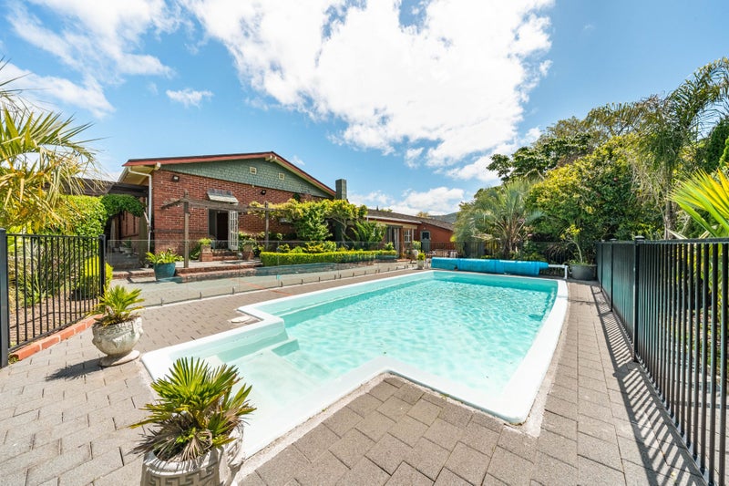 35A Whitemans Road, Silverstream, Upper Hutt - Carousel 1