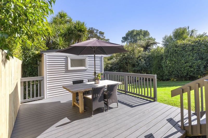 38 Eskdale Road, Birkdale, Auckland - Carousel 2