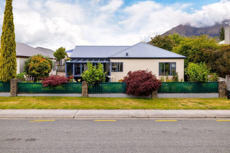 20/58 DOUGLAS ST, FRANKTON, QUEENSTOWN - Carousel 1