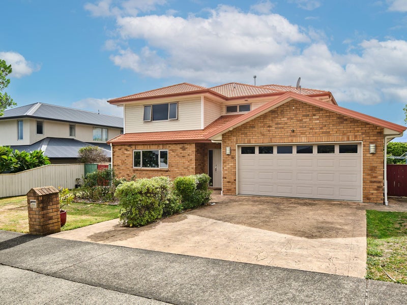 31 Sumner Terrace, Aotea, Porirua - Carousel 1