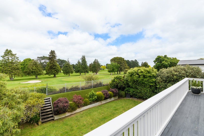 10 Opawa Place, Terrace End, Palmerston North - Carousel 1