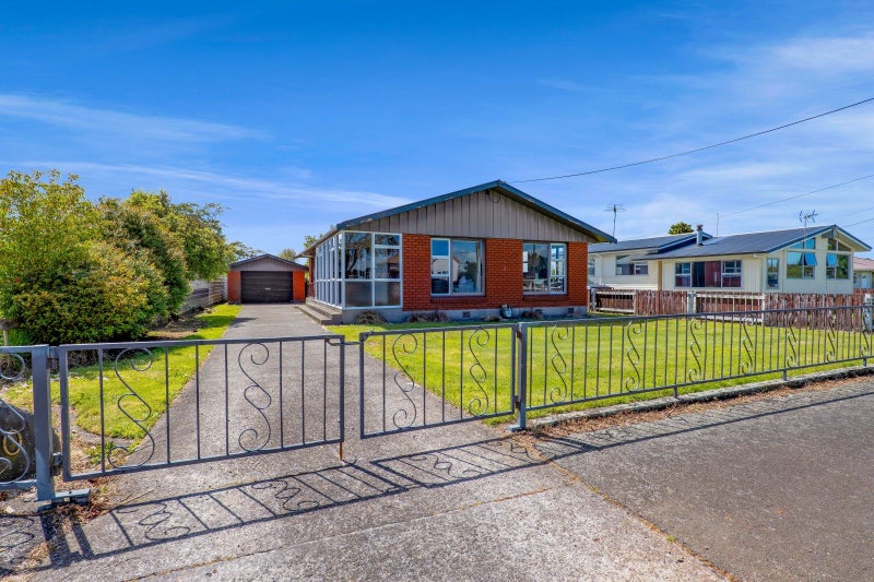 10 York Street, Eltham, Eltham - Carousel 1