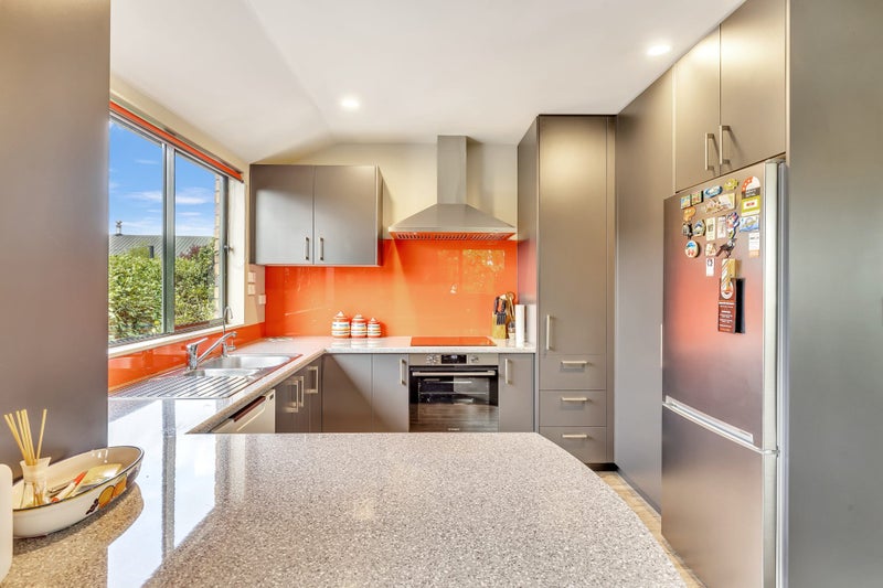 1 Longfields Road, Brightwater - Carousel 2