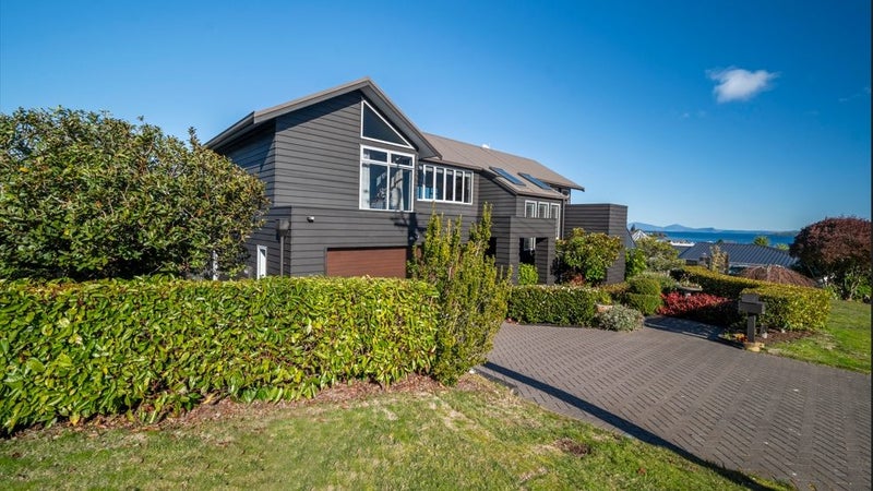 23 Shepherd Road, Waipahihi, Taupo - Carousel 1