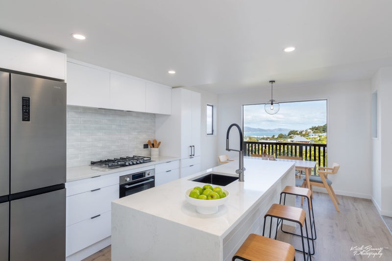 2/50 Viewmont Drive, Harbour View, Lower Hutt - Carousel 2