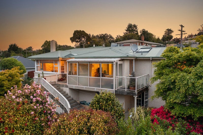 1 Colquhoun Street, Glenross, Dunedin - Carousel 2