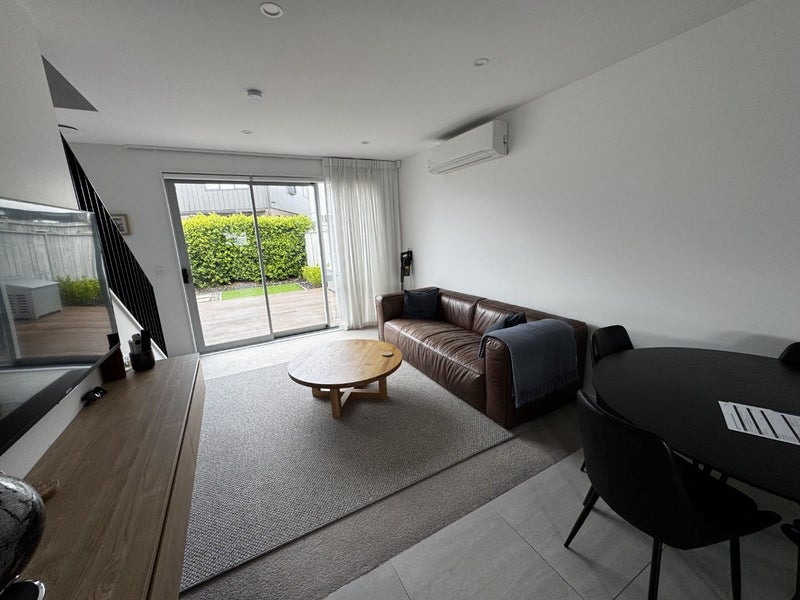 10 Kawe Marie Lane, Takanini, Auckland - Carousel 2