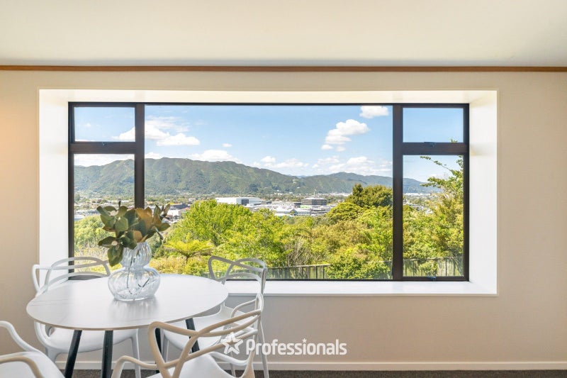 14 Harbour View Road, Harbour View, Lower Hutt - Carousel 2