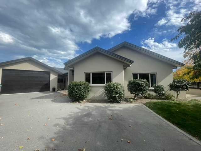 5 Coniston Drive, Allenton, Ashburton - Carousel 1