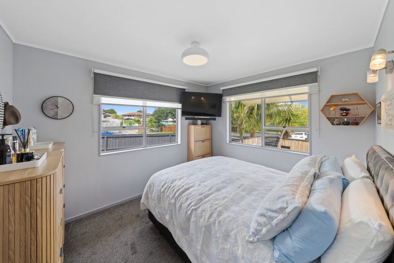 1/19 Diorella Drive, Clover Park, Auckland - Carousel 2