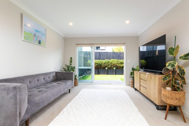 50 Paretaiuru Crescent, Papakura, Papakura - Carousel 2