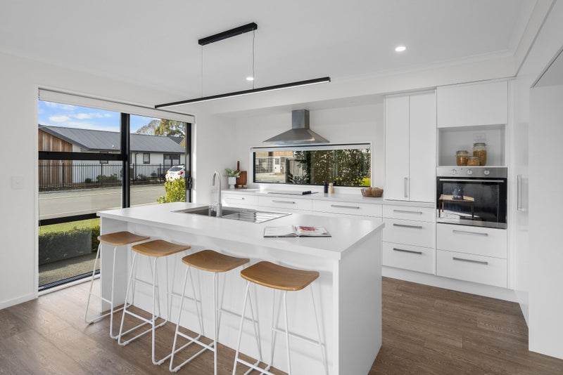 25 Malaga Crescent, Harewood, Christchurch - Carousel 2