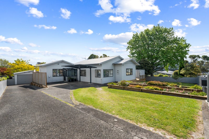 76 Stanley Road, Glenfield, Auckland - Carousel 1