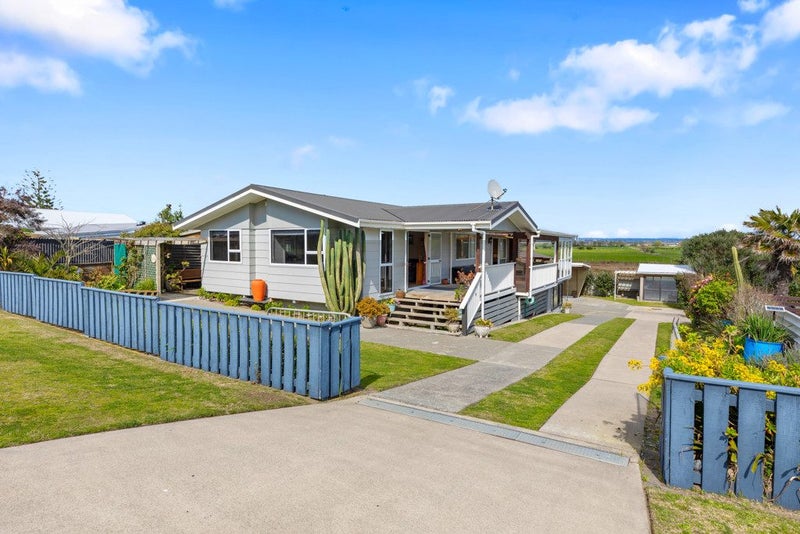 184 Pukehina Parade, Te Puke - Carousel 2