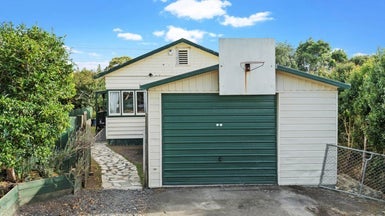 21A Tahi Terrace, Glen Eden, Auckland - Carousel 1