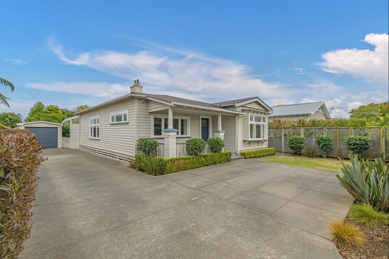 92 Lyndhurst Street, Takaro, Palmerston North - Carousel 1
