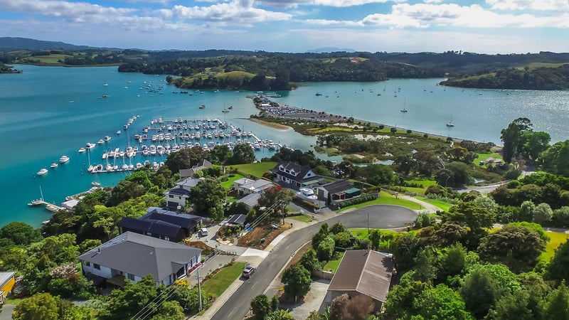 26 Kanuka Road, Sandspit, Warkworth - Carousel 26