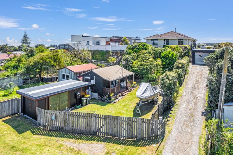14 Koromiko Street, Otaki Beach, Otaki - Carousel 1