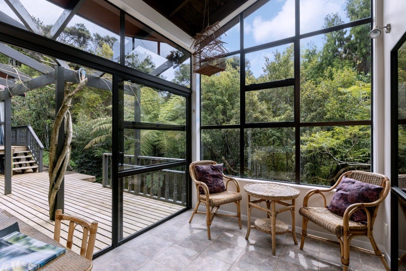 2 Te Kawau Pass, Greenhithe, Auckland - Carousel 1