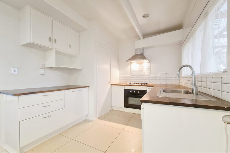 2/24 Newington Road, Henderson, Waitakere City, Auckland - Carousel 2