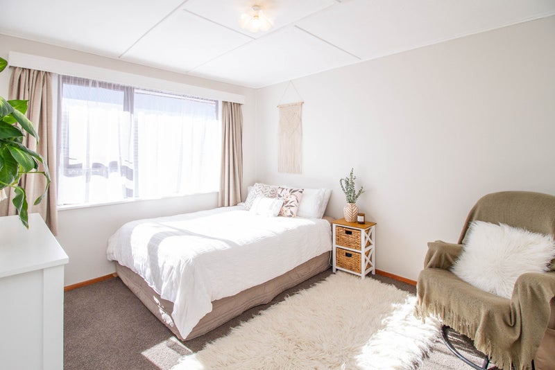 7 Fleet Street, Naenae, Lower Hutt - Carousel 1