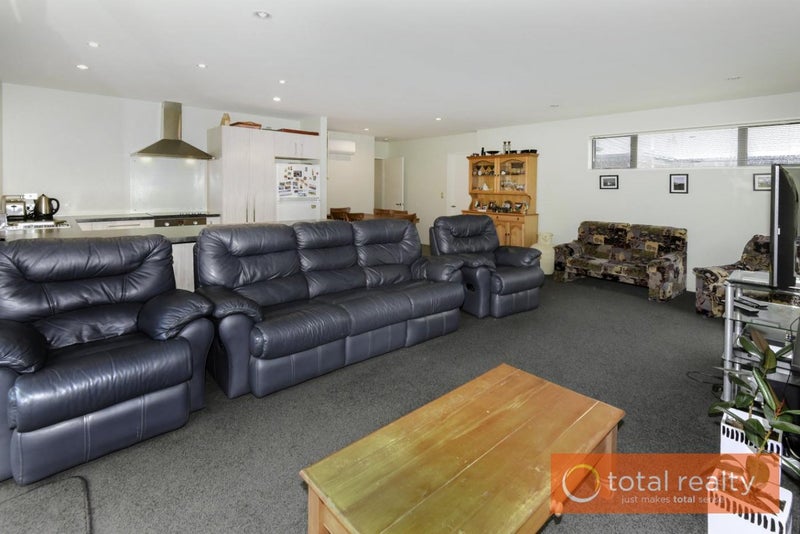 11 Whitnall Street, Halswell, Christchurch - Carousel 17