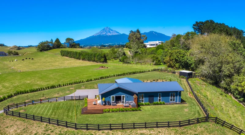 2 Konukunuku Way, Omata, New Plymouth - Carousel 1