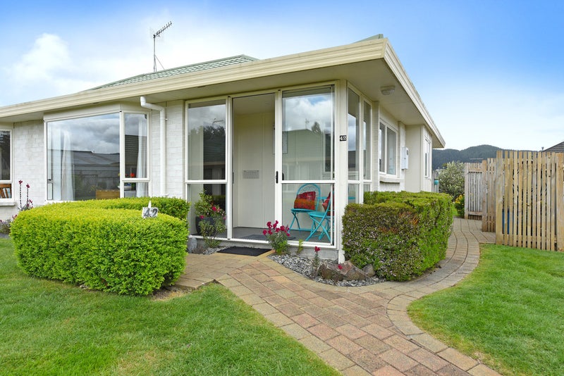 42/17 John Street, Trentham, Upper Hutt - Carousel 1