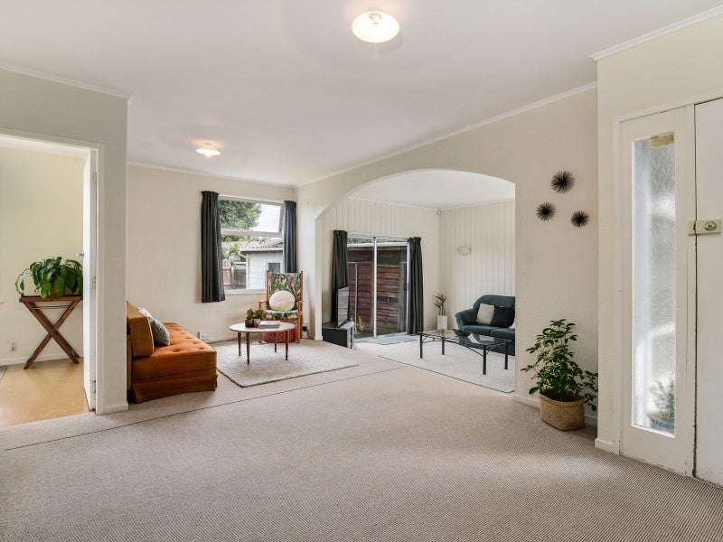 18 Barron Crescent, Fenton Park, Rotorua - Carousel 2