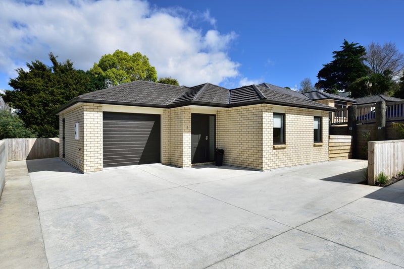 11 RED HIBISCUS RD, Stanmore Bay, Whangaparaoa - Carousel 1