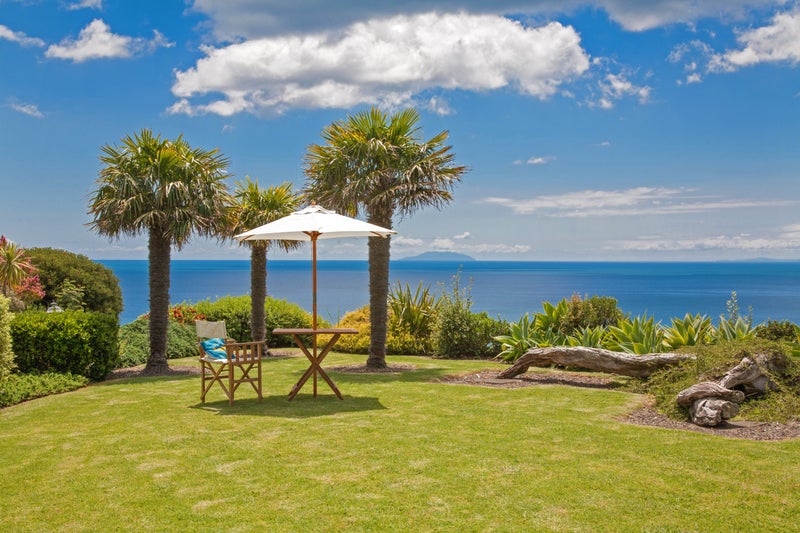 22 Garratt Road, Waiheke Island, Waiheke Island - Carousel 1