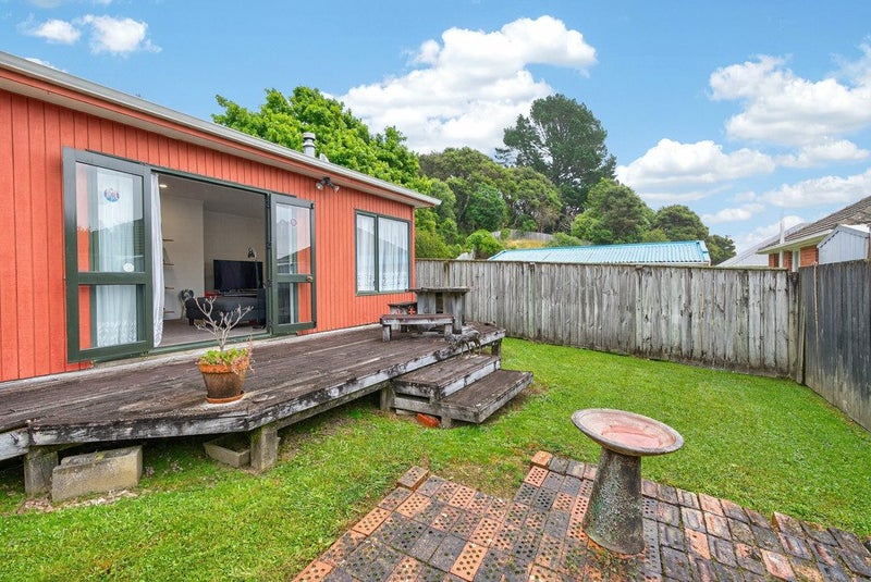 32A Hay Street, Naenae, Lower Hutt - Carousel 1