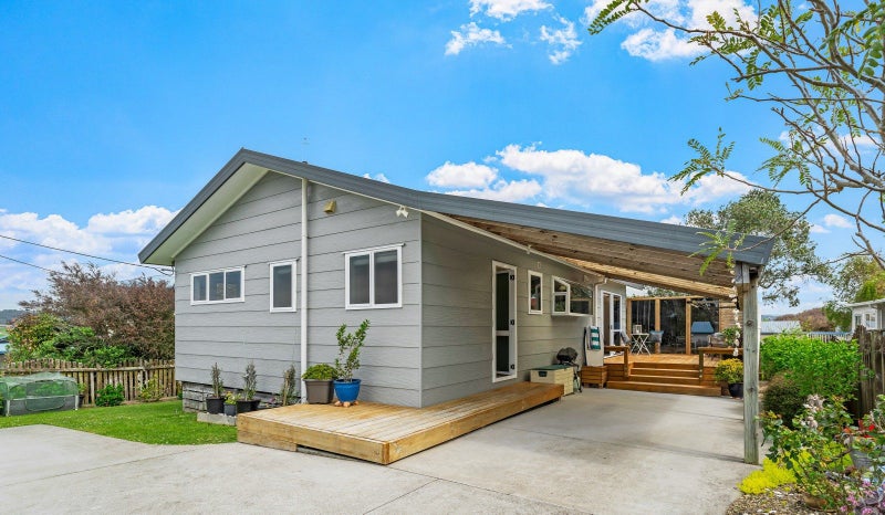 2 Brigitte View, Snells Beach, Snells Beach - Carousel 1
