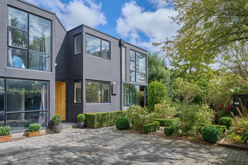 28 Hassals Lane, Waltham, Christchurch - Carousel 2