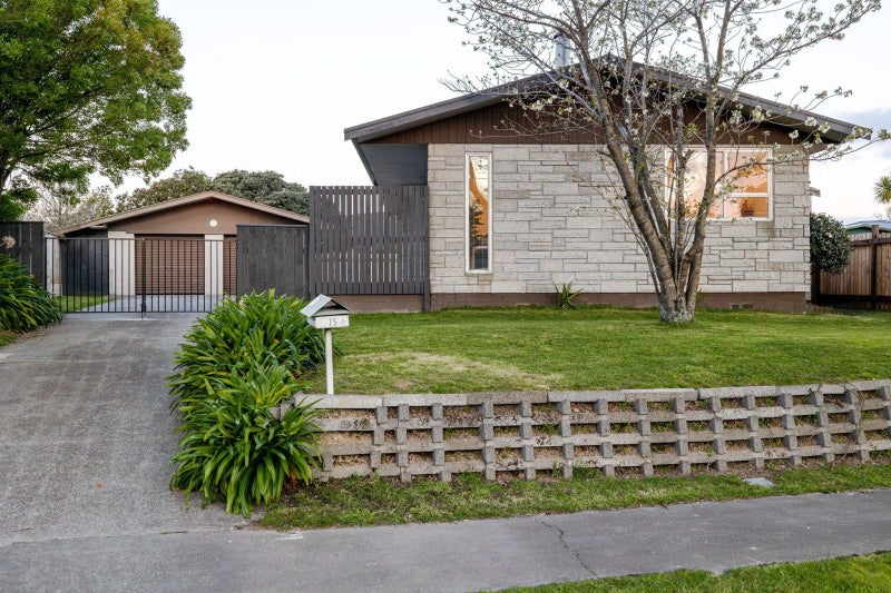 15 Kaimanawa Street, Kelvin Grove, Palmerston North - Carousel 1