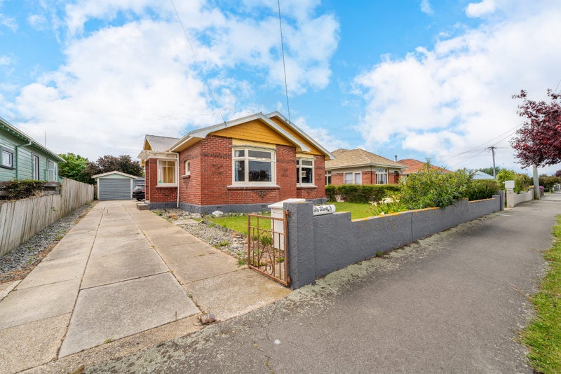 16 Teviot Street, Oamaru North, Oamaru - Carousel 1