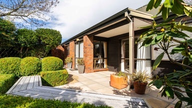 14A Cricklewood Place, Avonhead, Christchurch - Carousel 1