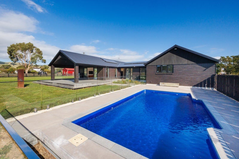 40 North Street, Ashhurst, Ashhurst - Carousel 1