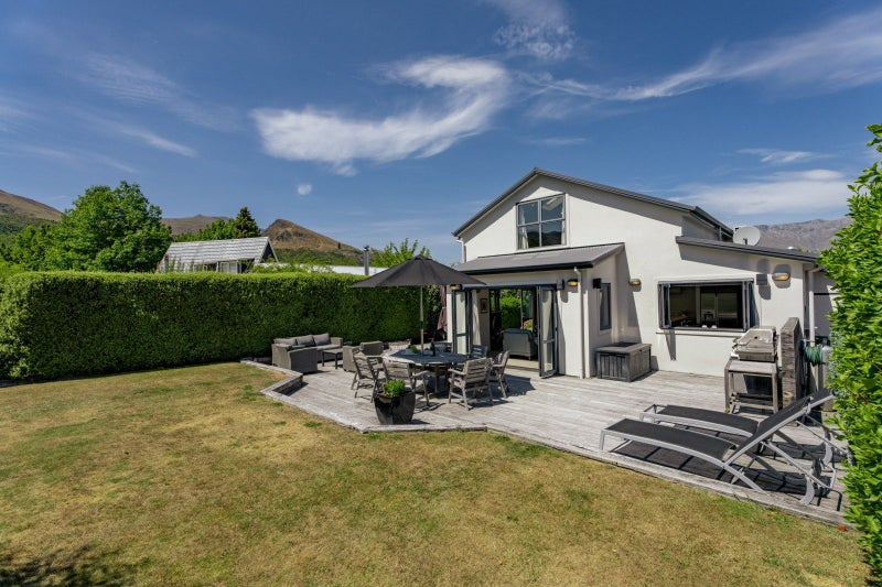 10 Premier Place, Arrowtown, Arrowtown - Carousel 2