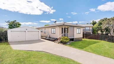 18 Dungarvon Place, Clendon Park, Auckland - Carousel 1