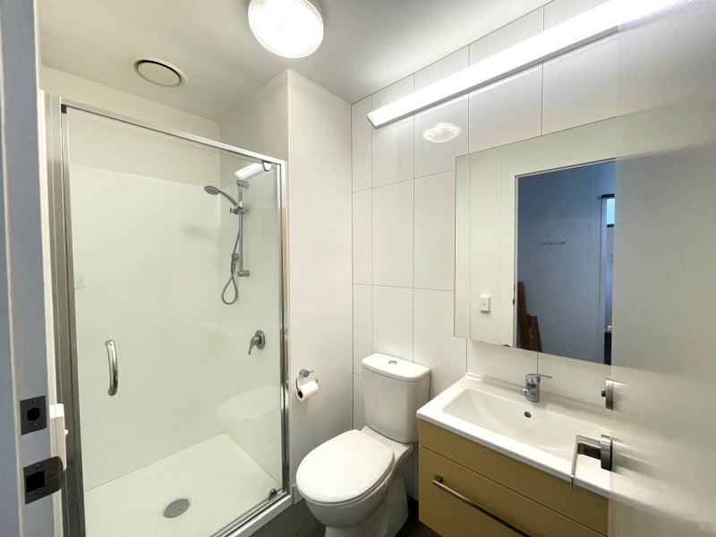 1109/17 Putney Way, Manukau, Auckland - Carousel 5