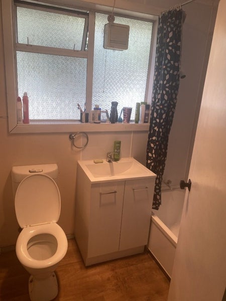 44 Glenpark Avenue, Frankleigh Park, New Plymouth - Carousel 9