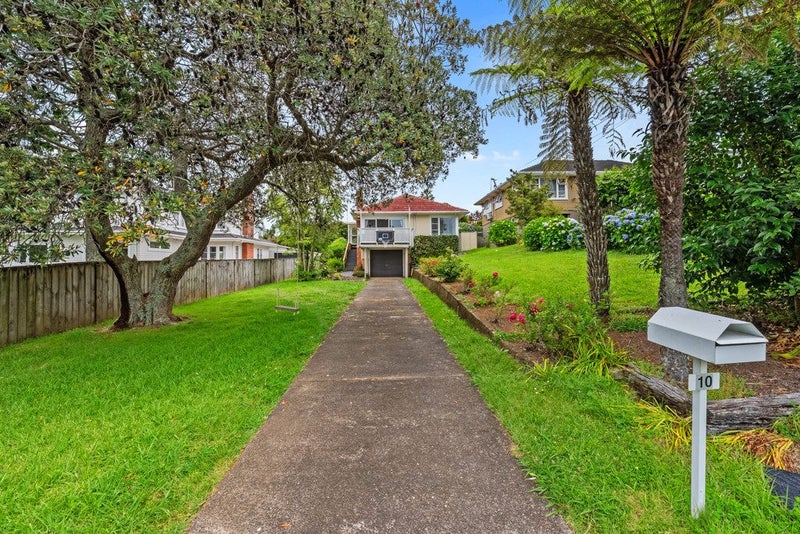 10 Littlejohn Street, Hillsborough, Auckland - Carousel 1