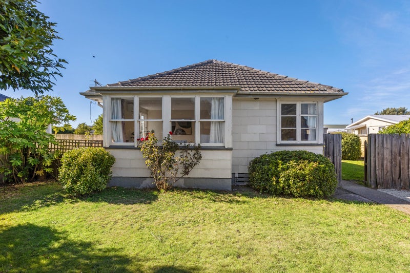 2A Dickson Crescent, Hornby, Christchurch - Carousel 1