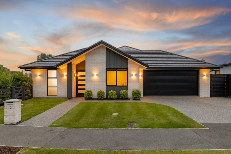 13 Glengael Drive, Halswell, Christchurch - Carousel 1