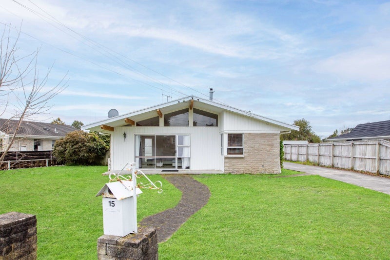 15 Dermont Street, Bader, Hamilton - Carousel 1