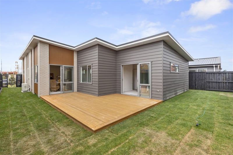 33 Couldsack Avenue, Chartwell, Hamilton - Carousel 17