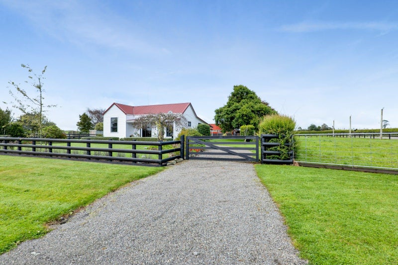 121 Warwick Road, Stratford, Stratford - Carousel 37